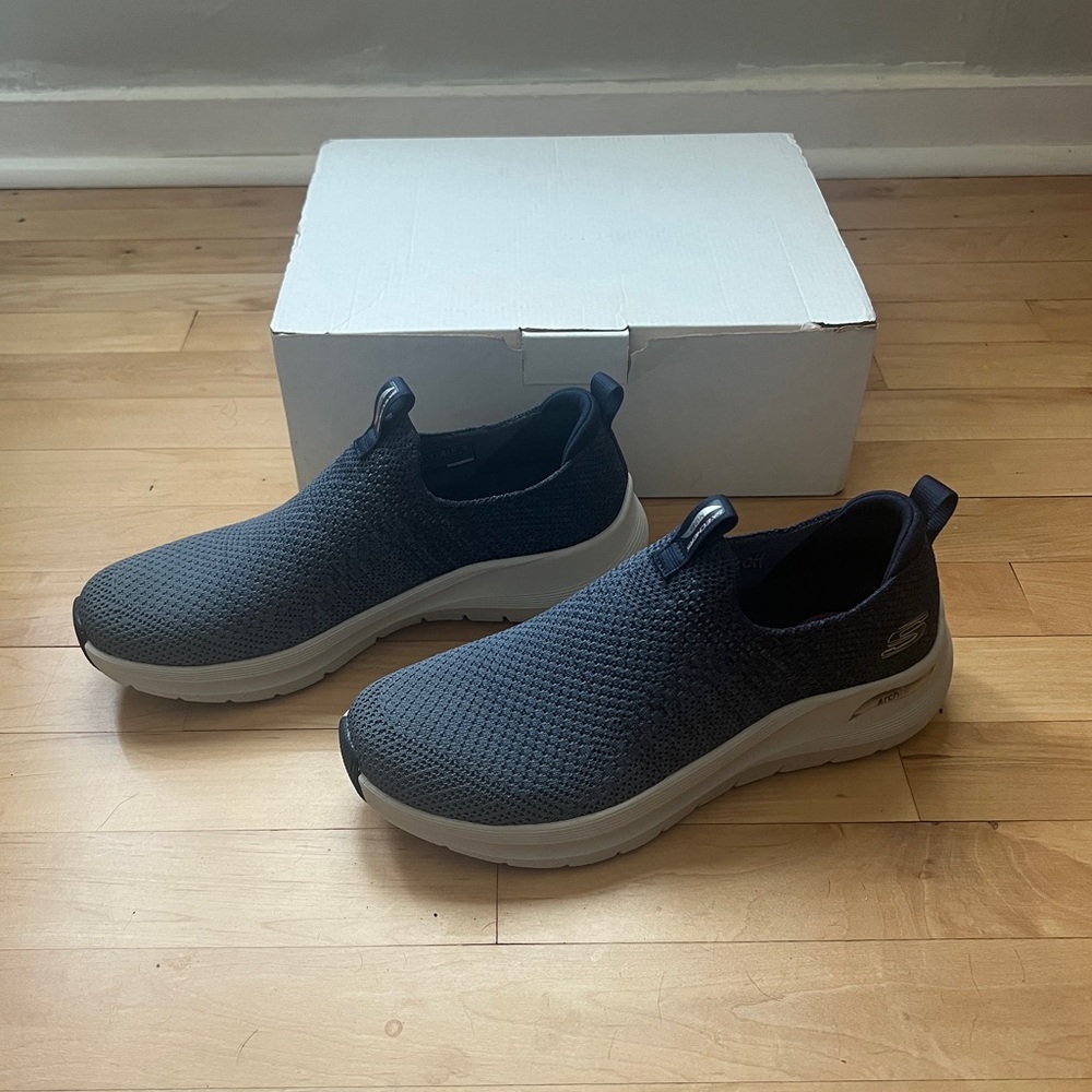 Skechers Archfit Slip-On Sneakers